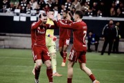 老将首发利物浦5-1大胜,终结欧冠连败